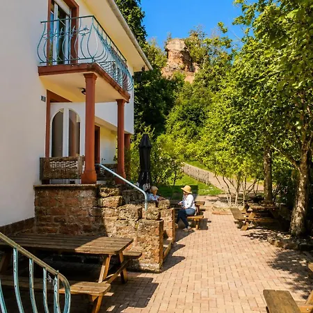 Bed & Breakfast Les2chateaux Windstein